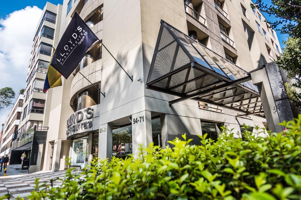 Lloyds Apartasuites Parque 93
