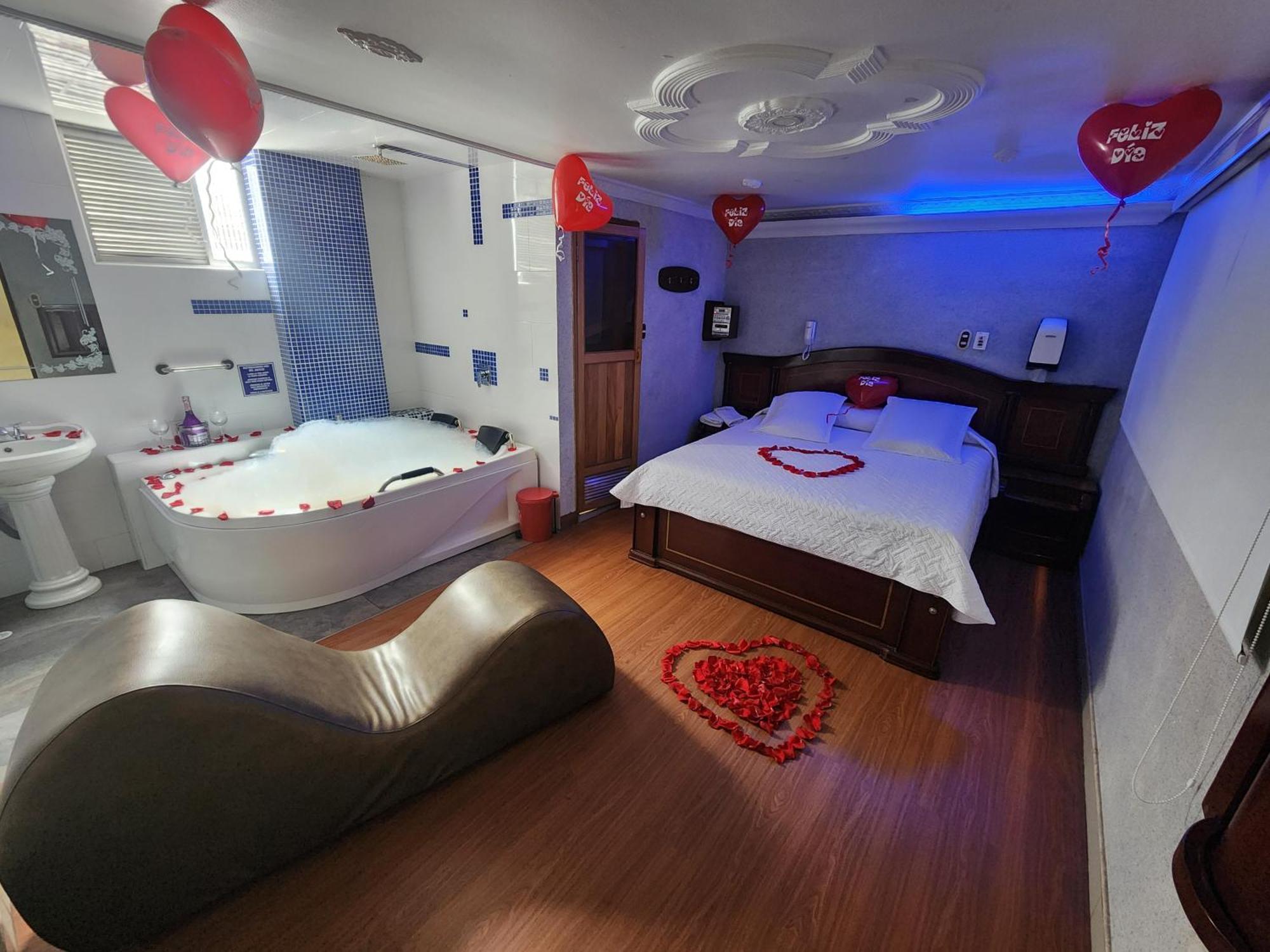 Motel Piramides De Cristal