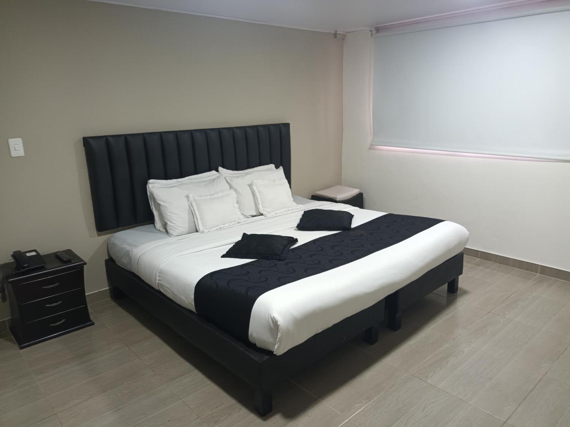 Hotel Santiago Plaza